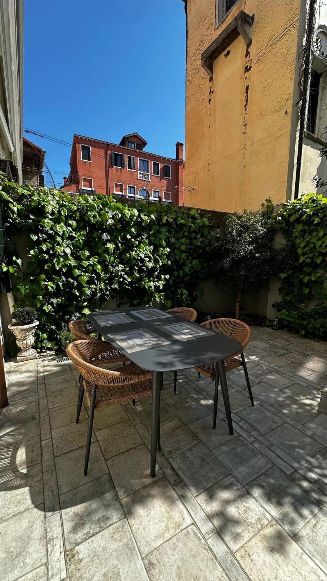 Wow Garden In The Heart Of Venice Exterior photo